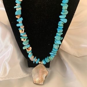 Beachy necklace